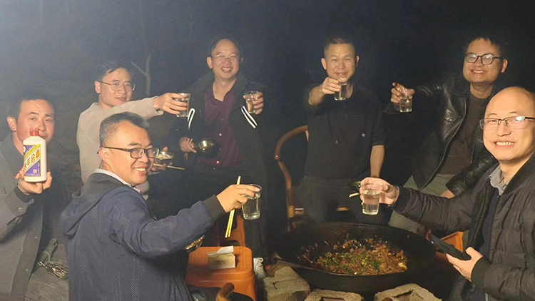 站長年會晚宴——香噴噴的柴火雞